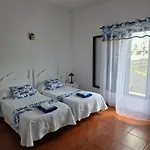 Numero28,casa Tilama منزل ريفي Uga
